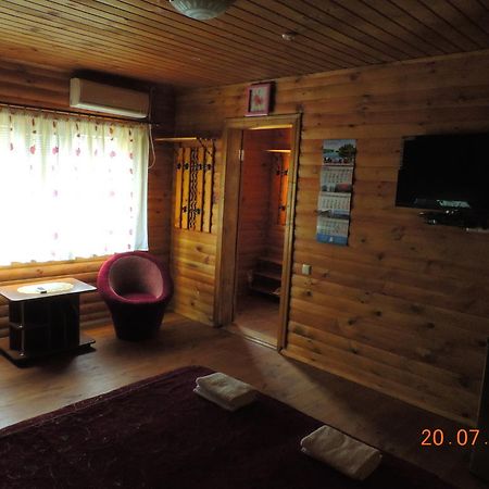 Slavutich Hotel โนวา คาคอฟกา ภายนอก รูปภาพ