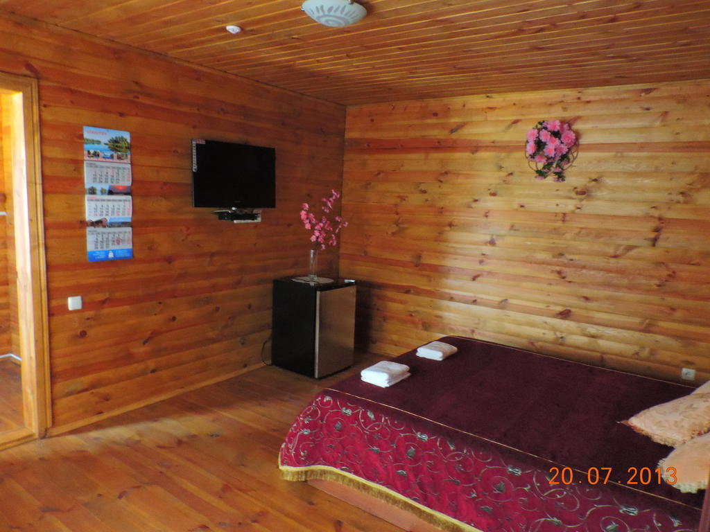 Slavutich Hotel โนวา คาคอฟกา ห้อง รูปภาพ